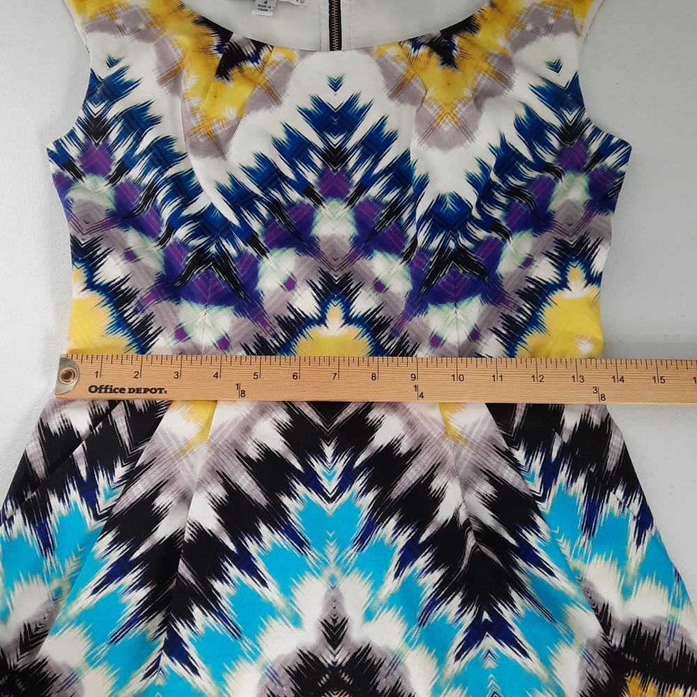Maggy London Colorful Patterned Knee Length Sleeveless Sheath Dress size 4 - Picture 8 of 9